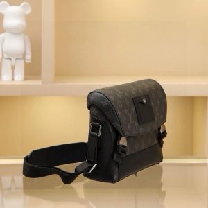 Alternative view of Detailed Specifications 32.0 x 23.0 x 9.0 cm (Length x Height x Width)